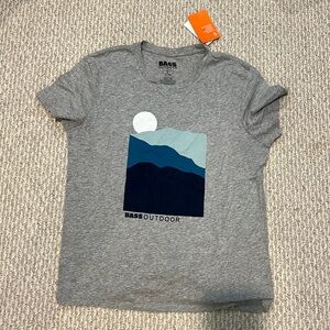 - bass super soft gray T-shirt